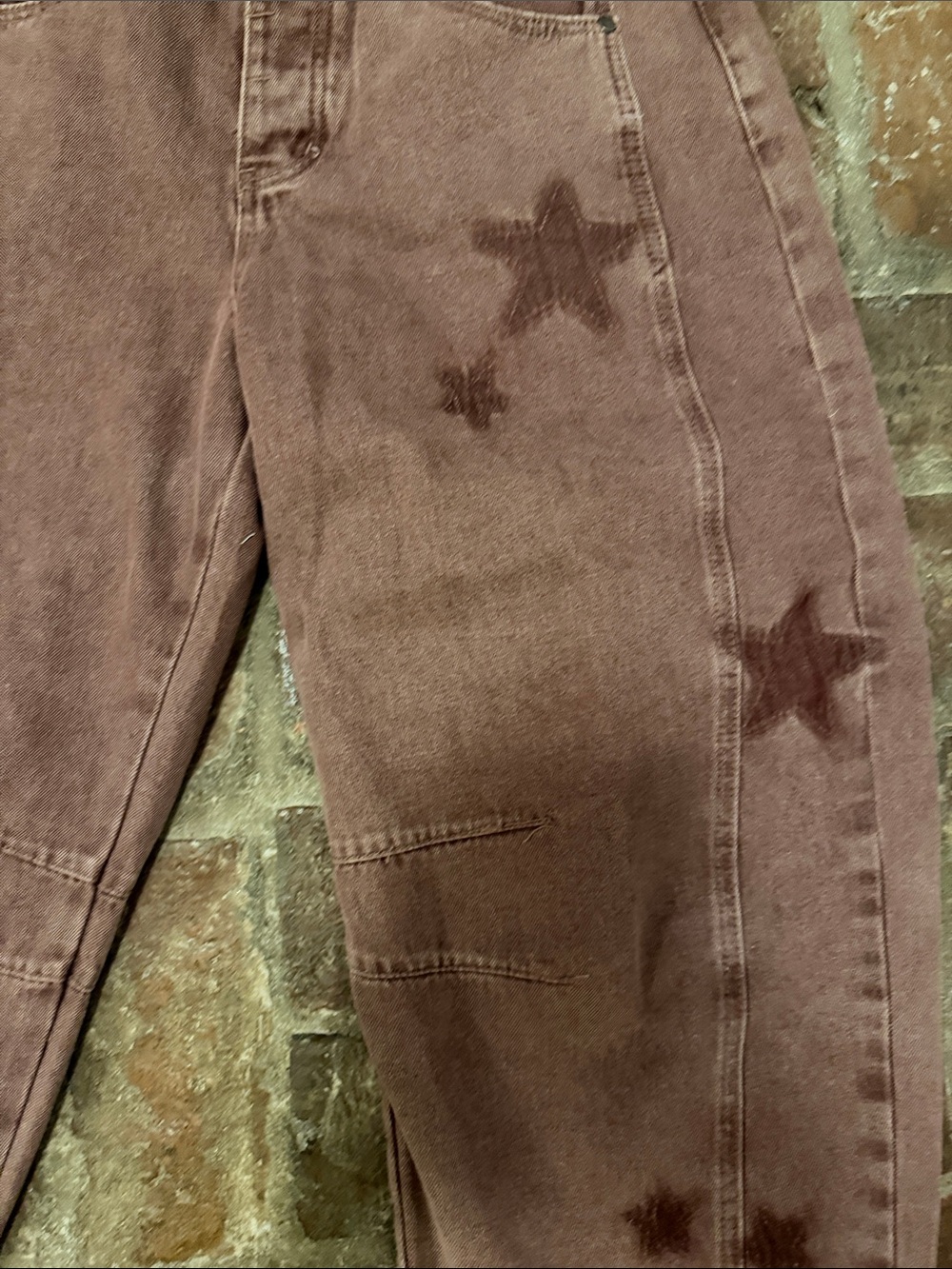 ⭐️Easel Barrel Faded Star Print Jeans⭐️ - Picture 5 of 6